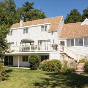 Moultonborough Hotels Deals At The 1 Hotel In Nh Lake Winnipesaukee 417