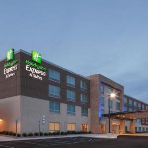 Holiday Inn Express & Suites Sterling Heights-Detroit Area