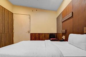 Vaccinated Staff - OYO 11061 Hotel Awesome, Meerut