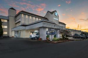 Surestay Hotel By Best Western Seatac Airport North