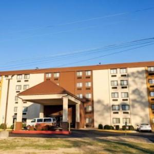Hotels near National Church of God Fort Washington - Comfort Inn Oxon Hill