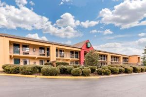Quality Inn Pelham I-65 exit 246, Pelham