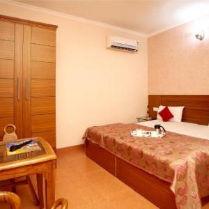 hotel sidharth regency