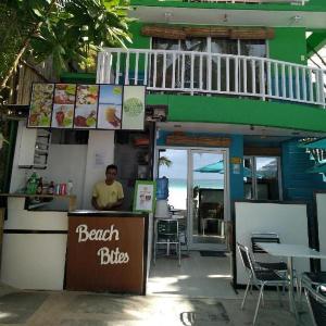 Bluewaves Beach House