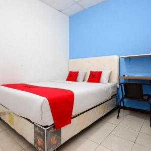 RedDoorz near Kota Lama Semarang