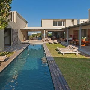 Mosselberg On Grotto Beach Boutique Villa