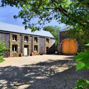 Elegant Farmhouse in Durbuy with Sauna