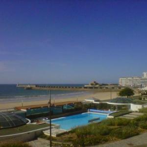 Studio Face Plage aux Sables d'Olonne avec Balcon Ascenseur et Proximité Centre-Ville - FR-1-331-46