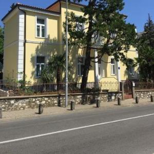Villa Ana