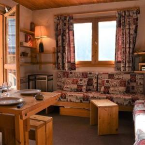 Appartement cosy 2P à Méribel 5 pers proche pistes et commerces parking inclus - FR-1-180-92