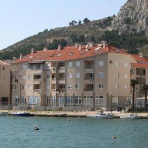 Apartments by the sea Omis - 7577