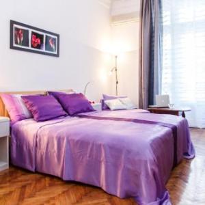 Silver Central Apartment