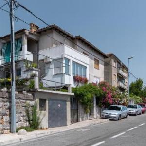 Apartments with WiFi Rijeka - 7825