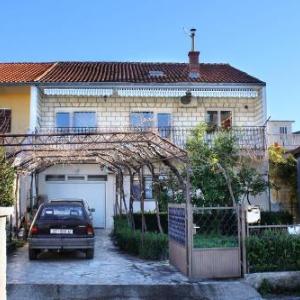 Apartments by the sea Kastel Stafilic - Kastela - 8621