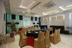 OYO 8561 Hotel Sun Park, Bhopal