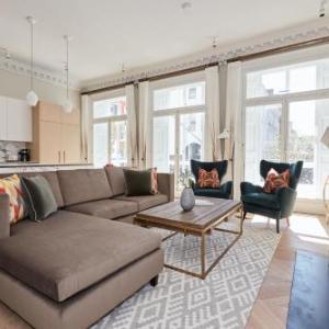 Hotels near Noel Coward Theatre London - Sonder — King Street