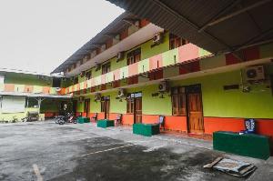 RedDoorz @ Malalayang Manado, Manado