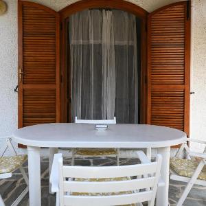 M444 - Marcelli comodo quadrilocale cielo-terra con patio esterno