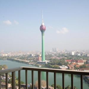 Lotus Tower & Harbour View Apartment On320