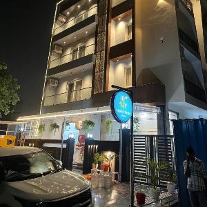 Honeyveils Palace