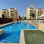 Allsopp & Allsopp - 1-Bedroom Apartment in Al Thayyal The Greens Dubai 