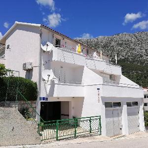 Apartments with parking space Igrane Makarska - 24696
