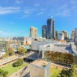 free parking great location 2 bds apt chatswood62 