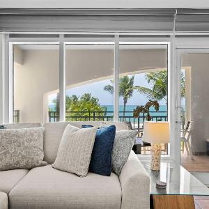 Luxury Beachfront 1BR Villa in Ocean Villas - Breathtaking Views - Villa Isla Encantada