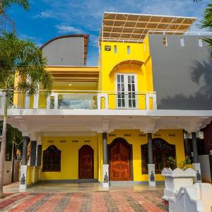 Hotel Jay R