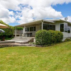 Beautiful Three Bedroom Home with Lake Views