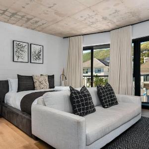 Gorgeous Sea Point Apartment