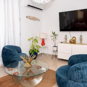 Cozy Home Close to Beaches