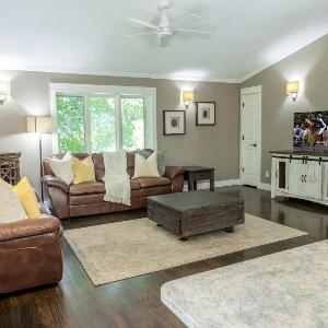 4 BR Renovated Home - Next to Horse Show Pet Friendly