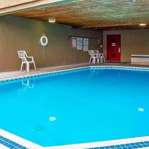 Rose City Inn & Suites