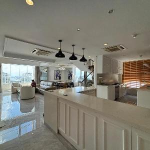 Charming white Saigon Penthouse/4 beds2/Groups