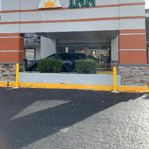Executive Inn