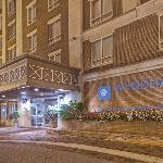 Wyndham Old Town Alexandria 2BR Apartment with Resort Access Alexandria Virginia