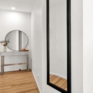 Chic 1BR Getaway Steps from Beach and Surfers Paradise