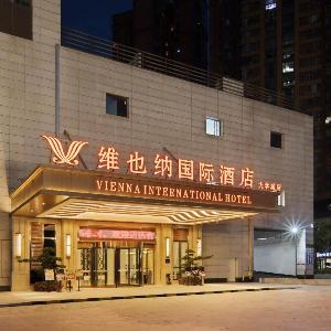 Vienna International Hotel Chengdu Wenjiang University Town Fengxi River Metro Station