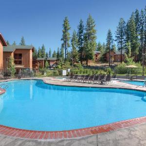 Wyndham South Shore 3BR Apartment with Resort Access