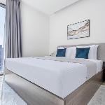 Waterfront 1 BR - Canal View - Fully Furnished - Business Bay - 15 Mins to Dubai Mall and Burj Khalifa