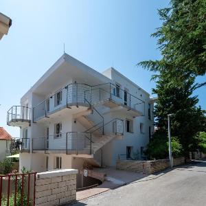 Apartments with parking space Novalja Pag - 24135