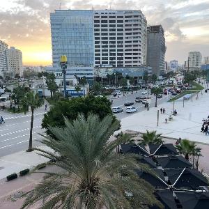 Appartement 3 chambre à panorama bay corniche city centre