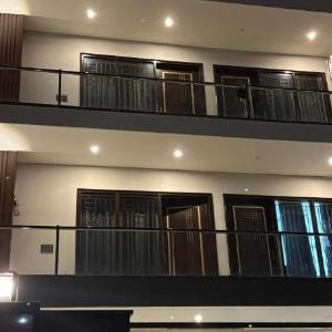 Radiant Blu Hotels Sec-70