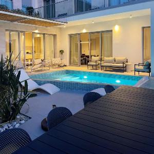 White Pearl Villa