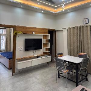 SkyLine HOME STAY