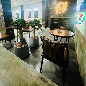 28 Boutique Hotel - Newly Renovated