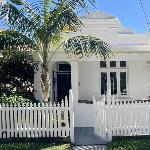 Marvelous Manly Home moments from the Beach - NEW