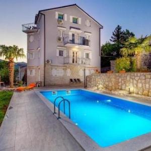 Apartman Max 3 by Villas Guide