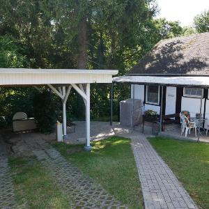 Ferienhaus Just mit Garten und Carport